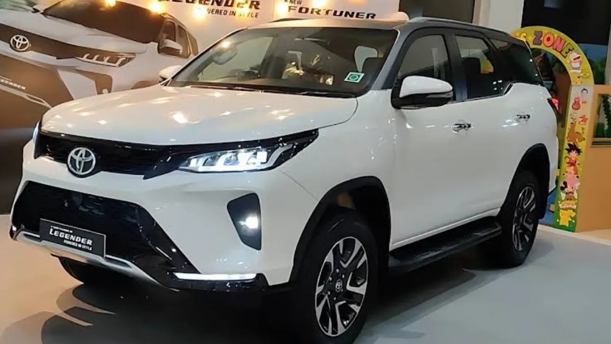Toyota Mini Fortuner 2025